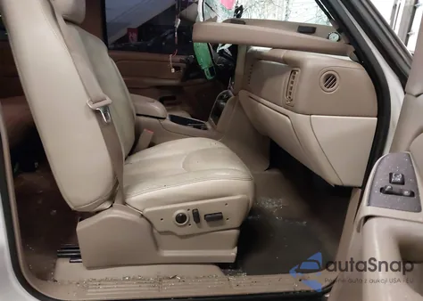 2006 Chevrolet Avalanche 1500 Z66 from USA, damaged, VIN 3GNEC12Z76G111915